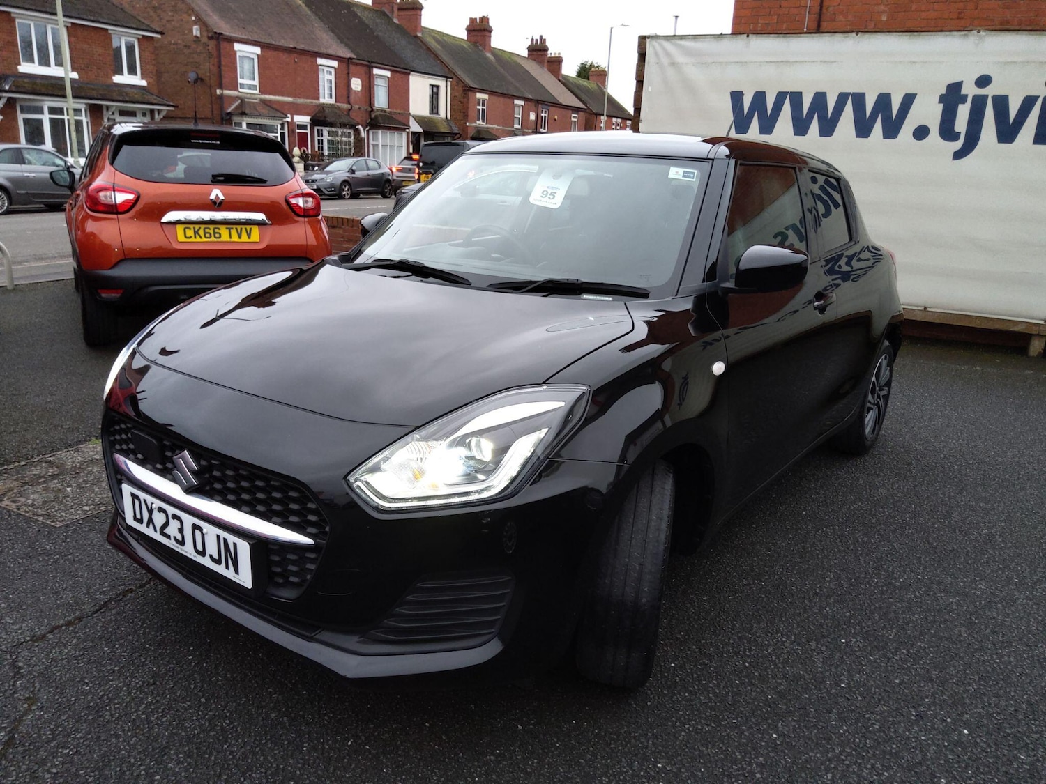 Used Suzuki Swift for sale - 77909617: Photo 5