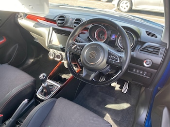 Used Suzuki Swift 2021 for sale - 79426520: Photo
