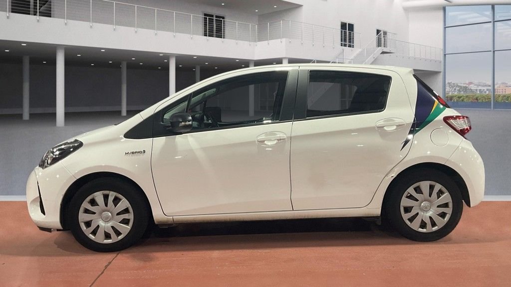 Used Toyota Yaris 2018 for sale - 77065119: Photo 12