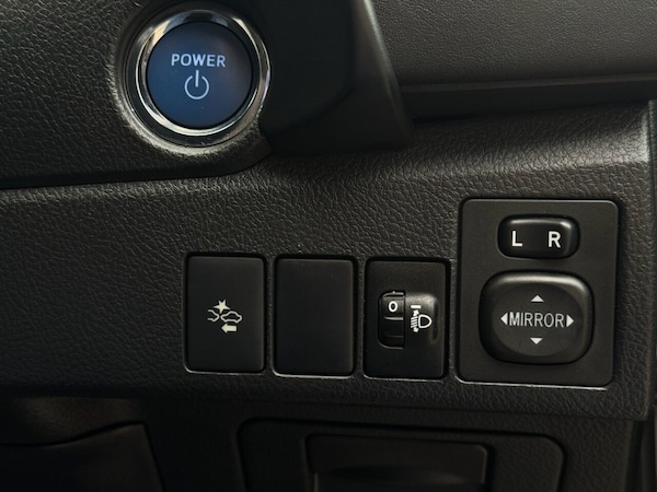 Used Toyota Auris 2018 for sale - 76105456: Photo 15
