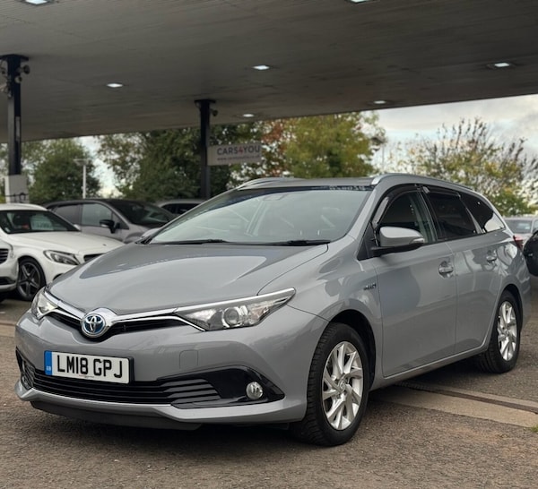 Used Toyota Auris 2018 for sale - 76105456: Photo 2