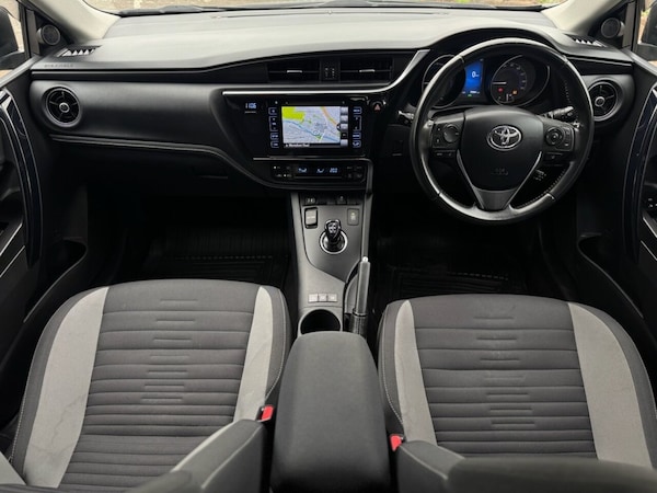 Used Toyota Auris 2018 for sale - 76105456: Photo 9