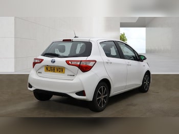 Used Toyota Yaris 2018 for sale - 79358314: Photo