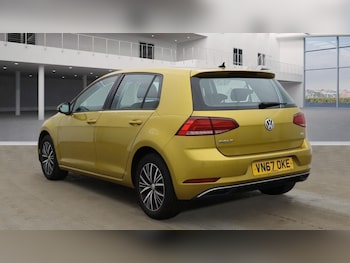 Used Volkswagen Golf 2017 for sale - 75693485: Photo