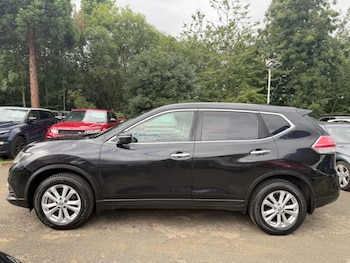 Used Nissan X-Trail 2017 for sale - 79573962: Photo
