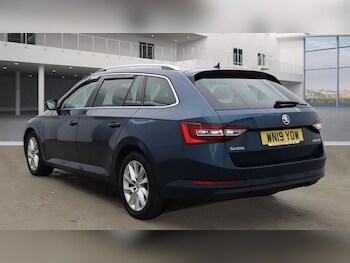 Used Skoda Superb 2019 for sale - 78096021: Photo
