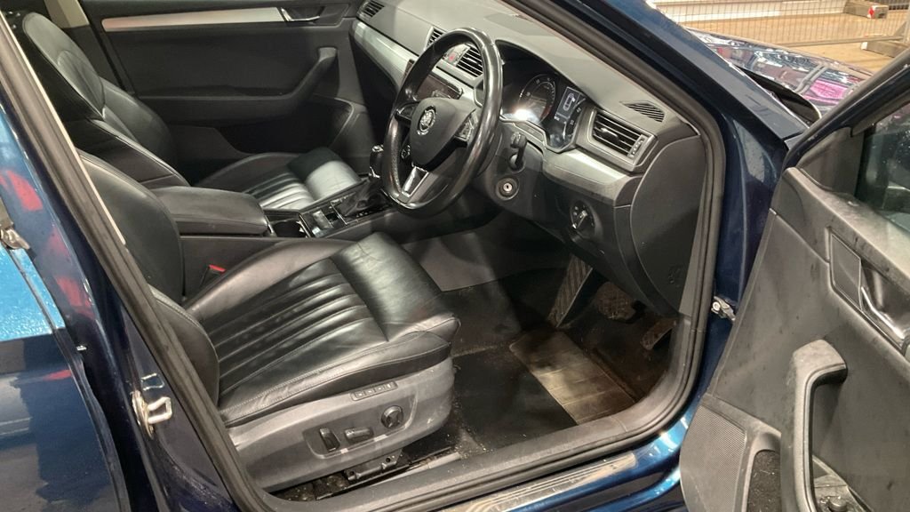 Used Skoda Superb 2019 for sale - 78096021: Photo 9