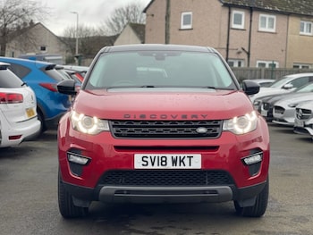 Used Land Rover Discovery Sport 2018 for sale - 77936057: Photo
