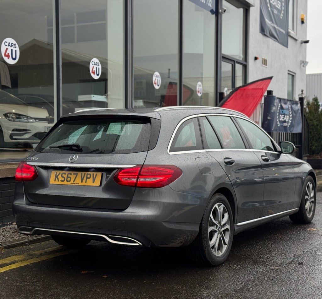 Used Mercedes-Benz C Class 2017 for sale - 76558522: Photo 4