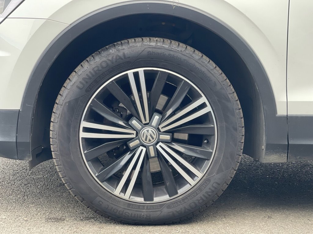 Used Volkswagen Tiguan 2016 for sale - 77110341: Photo 32