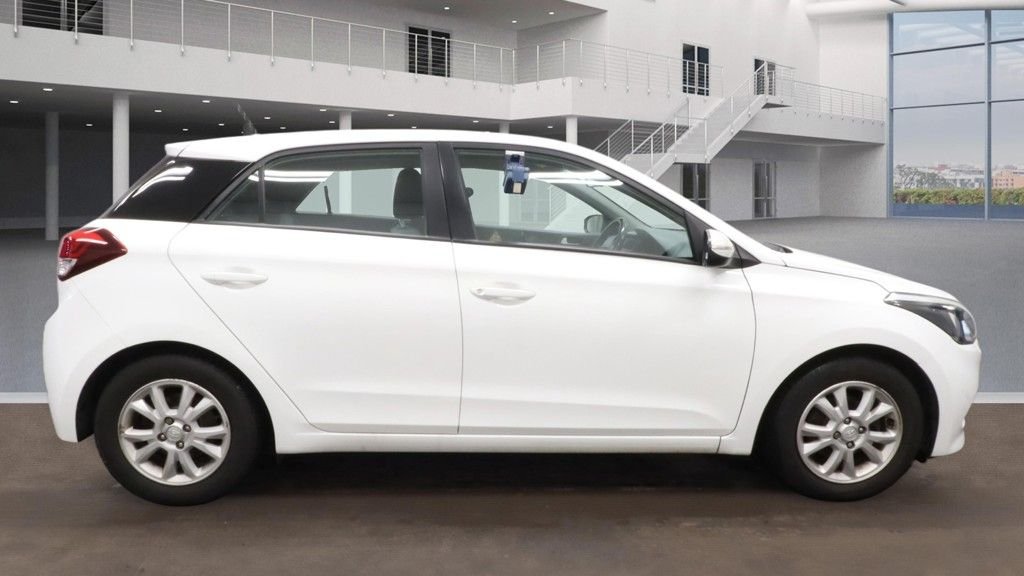 Used Hyundai i20 2016 for sale - 77667105: Photo 17