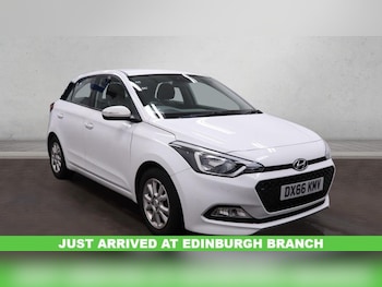 Used Hyundai i20 2016 for sale - 77667105: Photo
