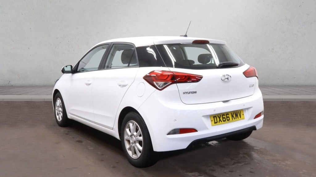 Used Hyundai i20 2016 for sale - 77667105: Photo 3