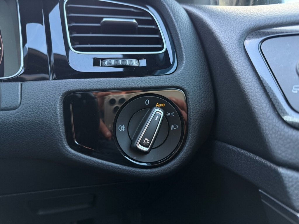 Used Volkswagen Golf 2018 for sale - 77161668: Photo 22