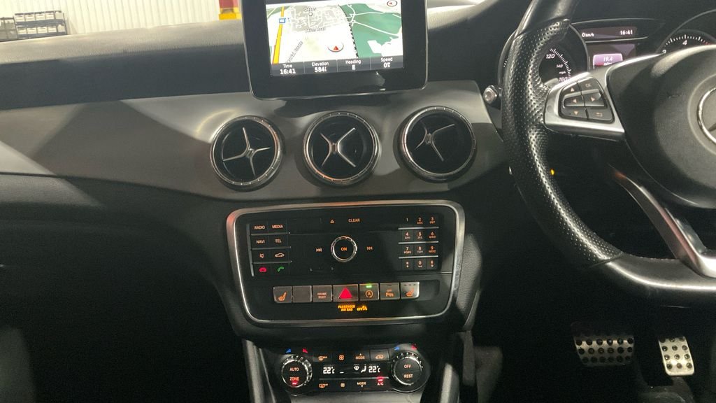 Used Mercedes-Benz CLA 2016 for sale - 76950291: Photo 17