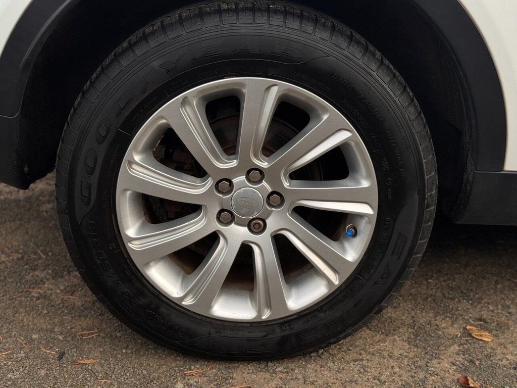 Used Land Rover Discovery Sport 2016 for sale - 76173334: Photo 10