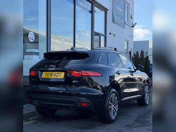 Used Jaguar F-Pace 2018 for sale - 78382104: Photo