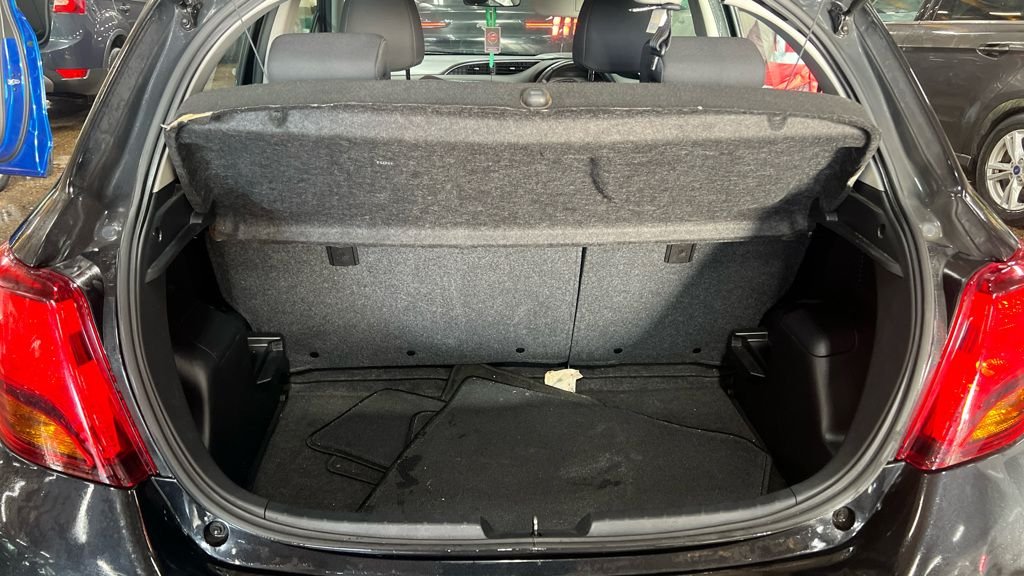 Used Toyota Yaris 2015 for sale - 77620949: Photo 19