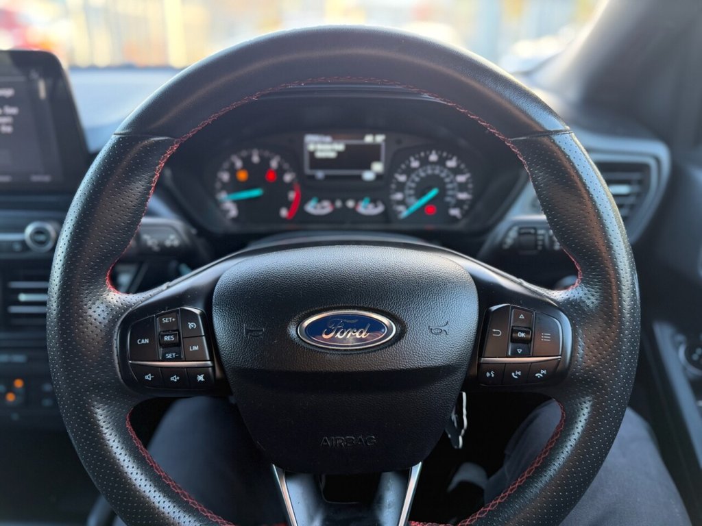 Used Ford Focus 2020 for sale - 76439107: Photo 19