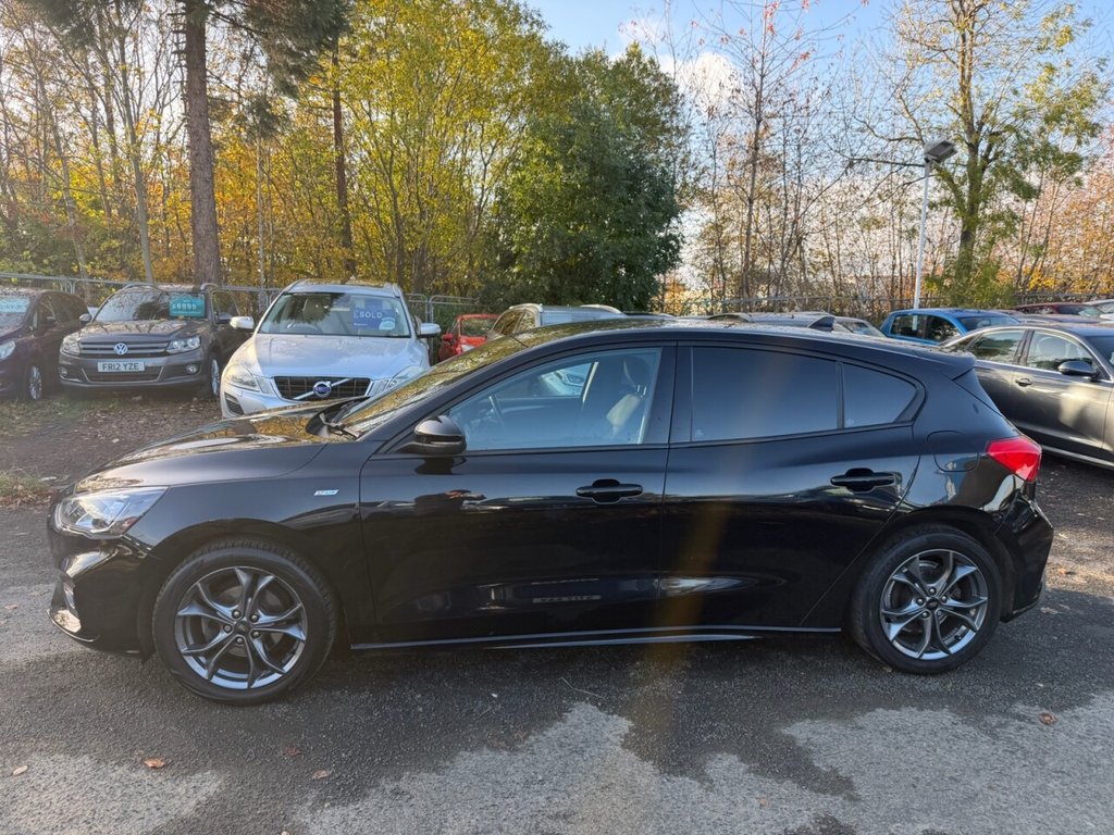 Used Ford Focus 2020 for sale - 76439107: Photo 4