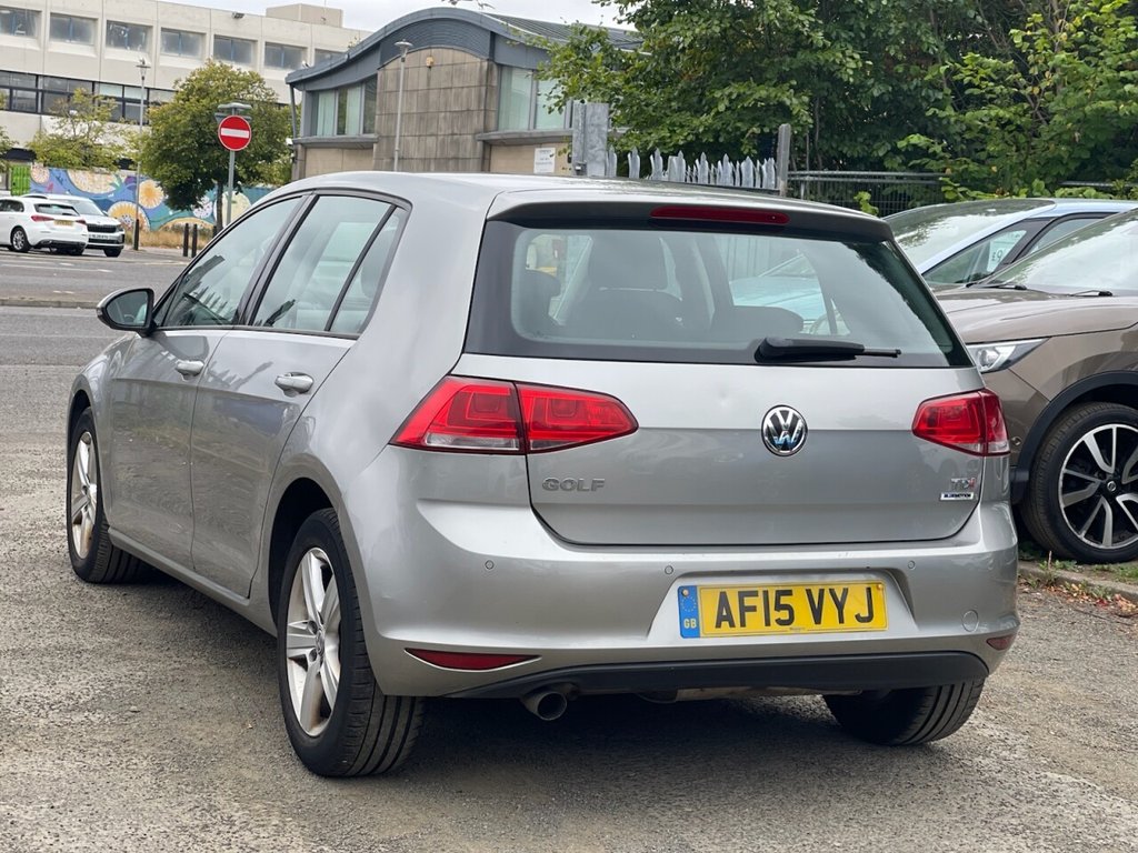 Used Volkswagen Golf 2015 for sale - 76739989: Photo 5
