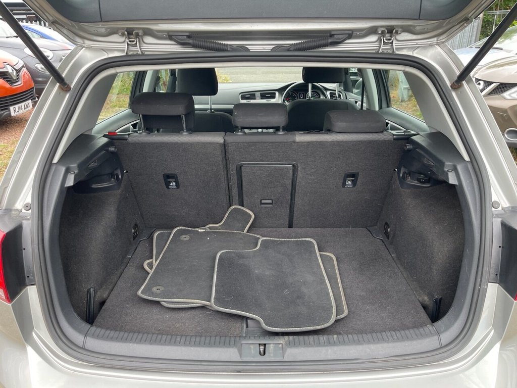 Used Volkswagen Golf 2015 for sale - 76739989: Photo 9