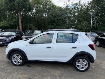 Used Dacia Sandero Stepway 2014 for sale - 79275770: Photo