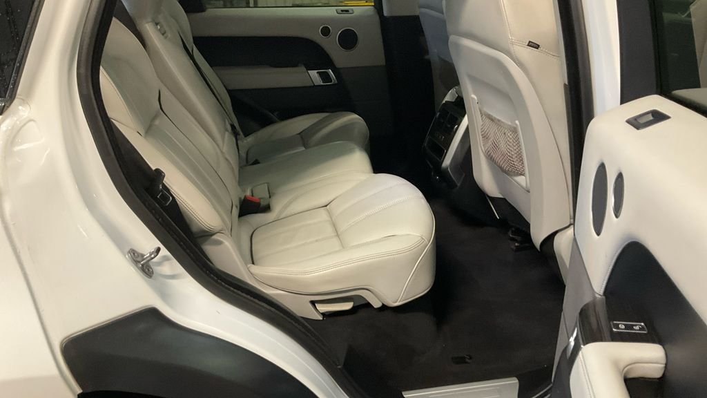 Used Land Rover Range Rover Sport 2015 for sale - 77110563: Photo 8