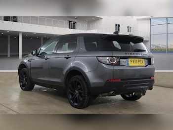Used Land Rover Discovery Sport 2017 for sale - 77890868: Photo