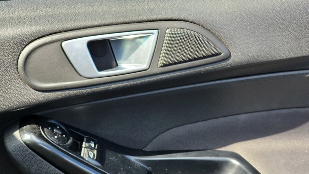 Used Ford Fiesta 2015 for sale - 77668715: Photo 12