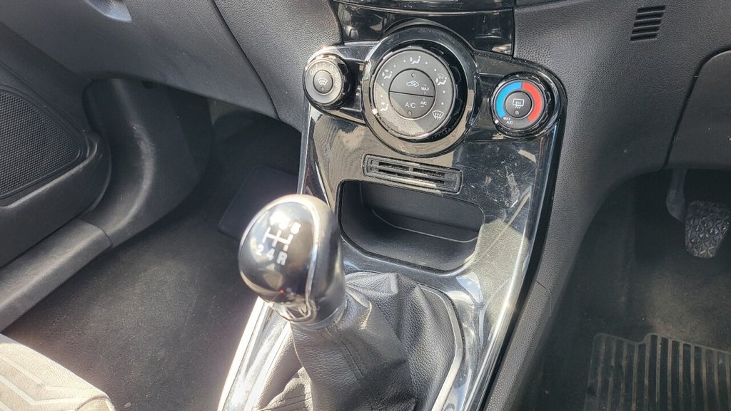 Used Ford Fiesta 2015 for sale - 77668715: Photo 16