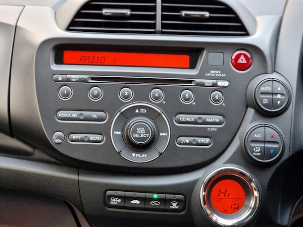 Used Honda Jazz 2011 for sale - 68853719: Photo 12