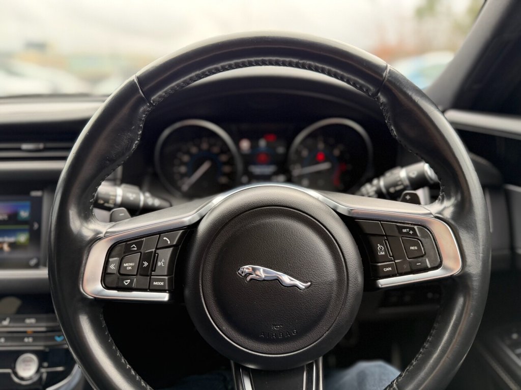 Used Jaguar XF 2016 for sale - 77558049: Photo 18