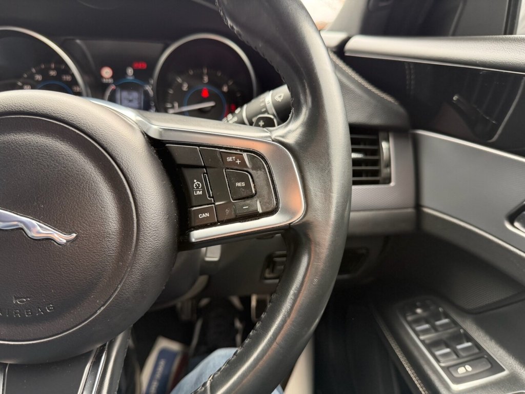 Used Jaguar XF 2016 for sale - 77558049: Photo 21