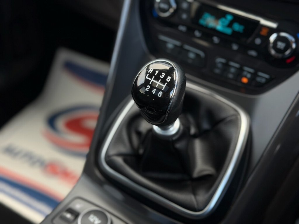 Used Ford Kuga 2015 for sale - 77952629: Photo 21