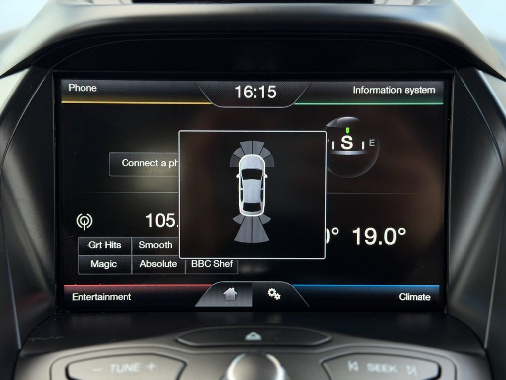 Used Ford Kuga 2015 for sale - 77952629: Photo 24