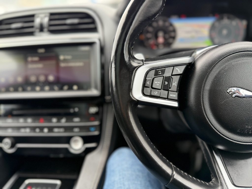 Used Jaguar F-Pace 2019 for sale - 78068355: Photo 21