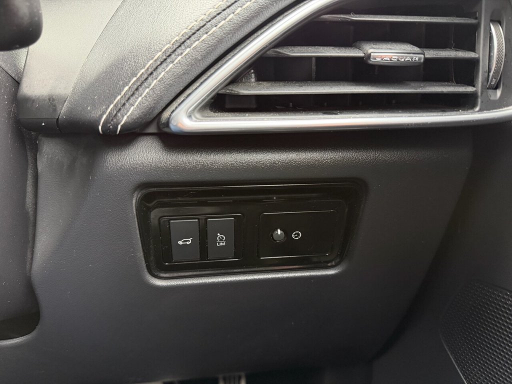 Used Jaguar F-Pace 2019 for sale - 78068355: Photo 23