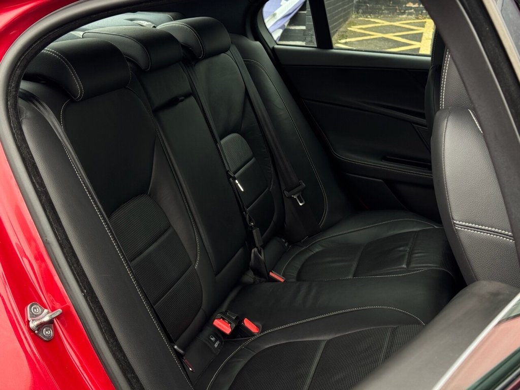 Used Jaguar XE 2017 for sale - 76454112: Photo 10