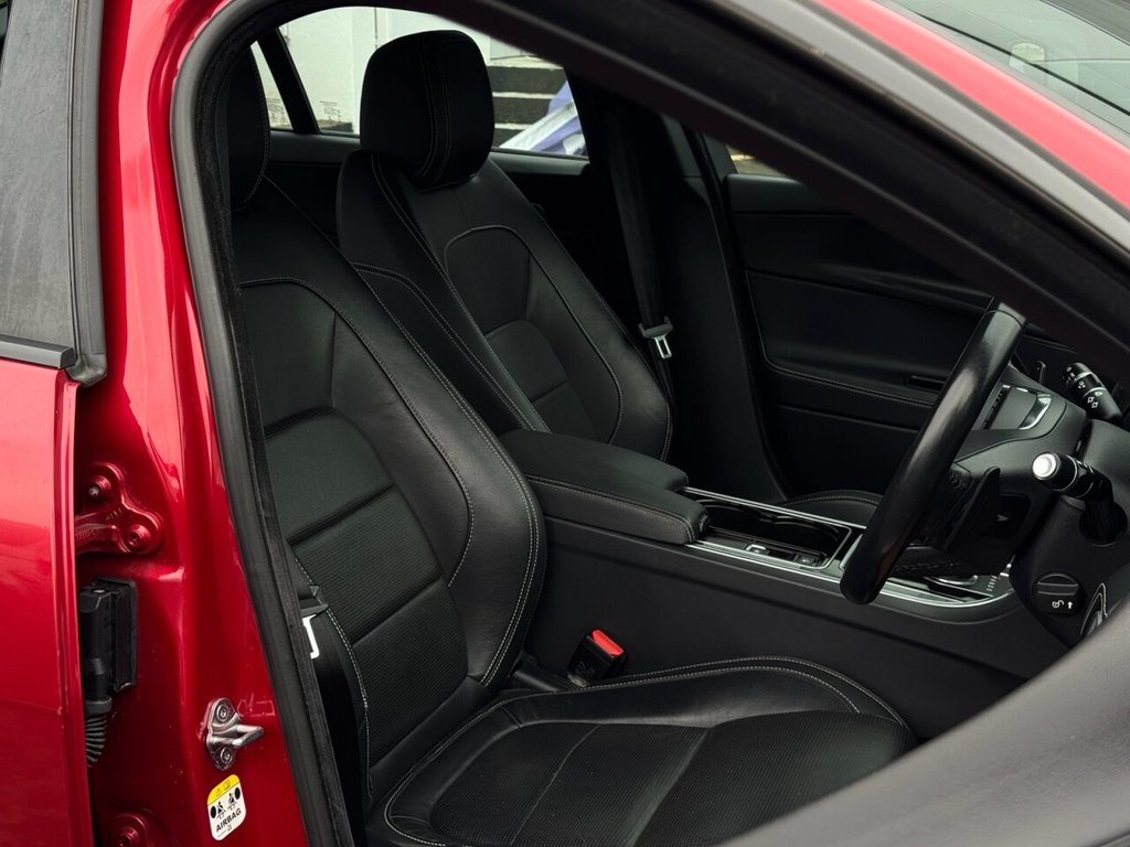 Used Jaguar XE 2017 for sale - 76454112: Photo 11