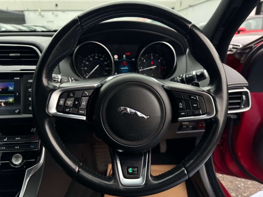 Used Jaguar XE 2017 for sale - 76454112: Photo 12