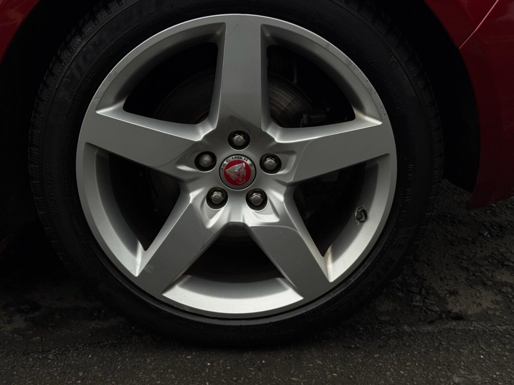 Used Jaguar XE 2017 for sale - 76454112: Photo 31