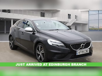 Used Volvo V40 2019 for sale - 77171631: Photo