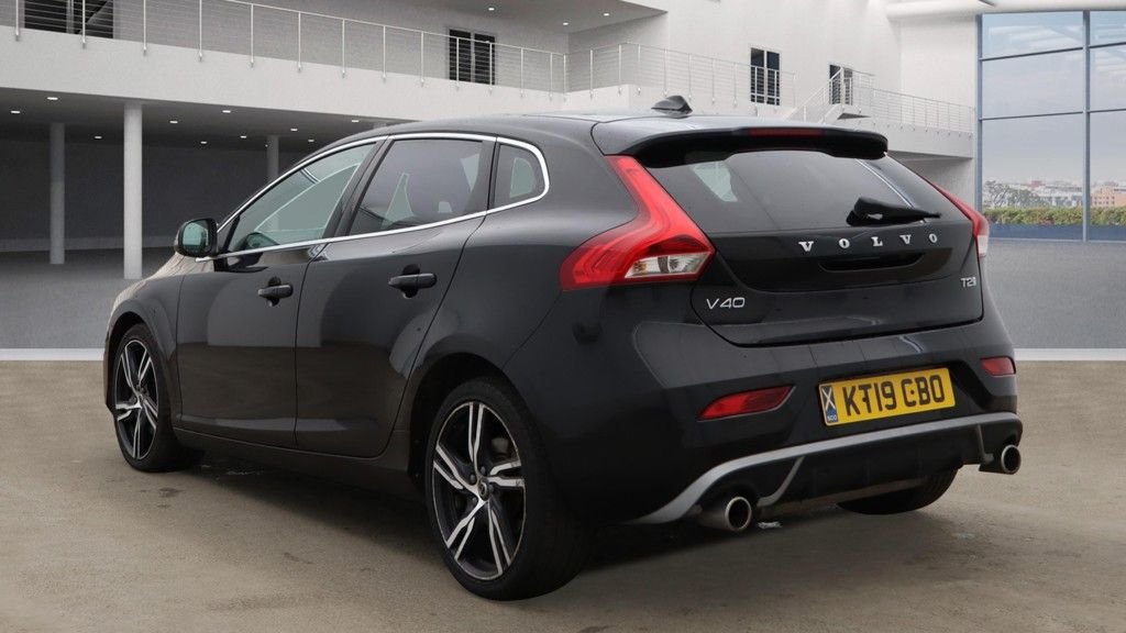 Used Volvo V40 2019 for sale - 77171631: Photo 3