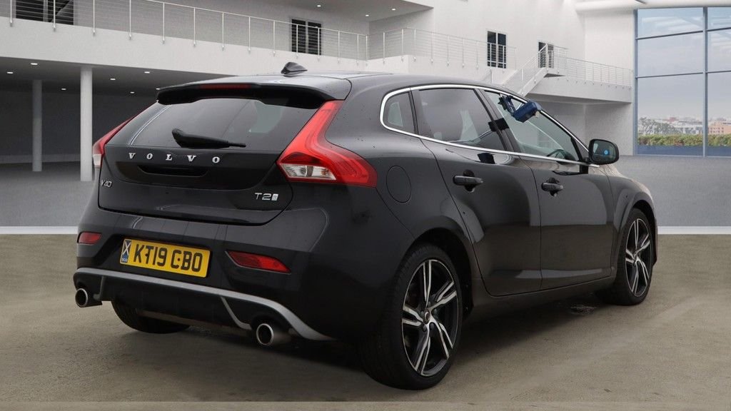 Used Volvo V40 2019 for sale - 77171631: Photo 4