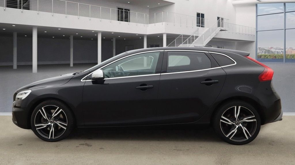 Used Volvo V40 2019 for sale - 77171631: Photo 6