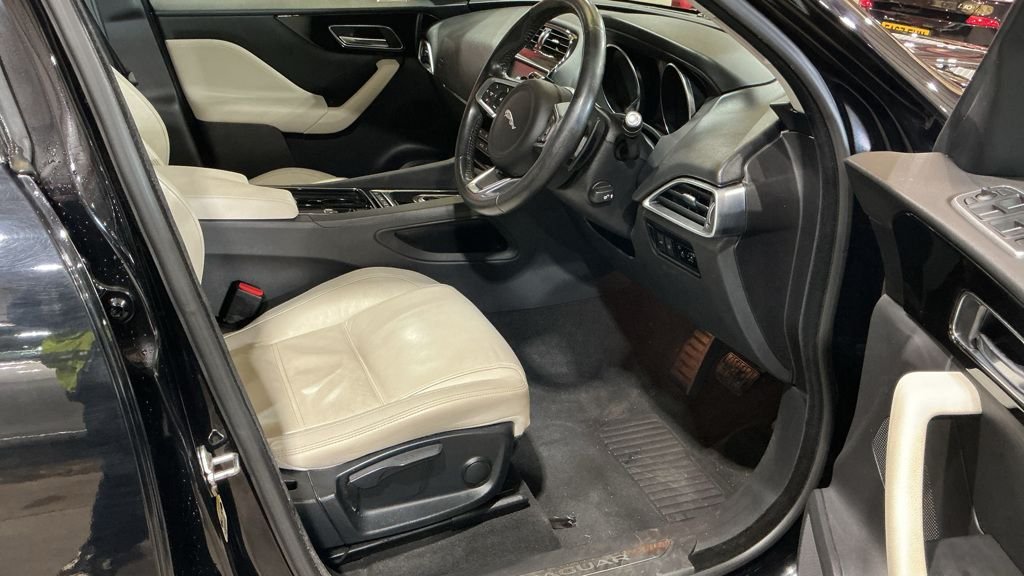 Used Jaguar F-Pace 2018 for sale - 78068356: Photo 21