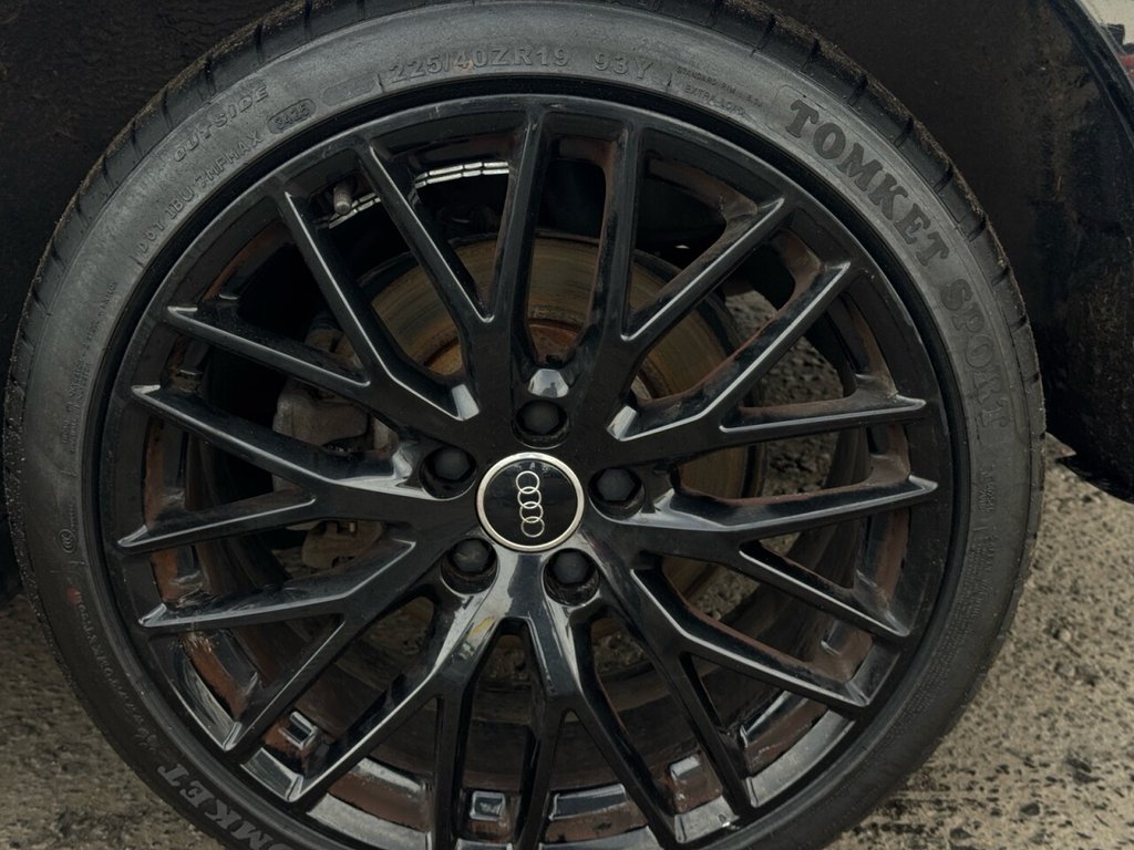 Used Audi Q3 2017 for sale - 77904895: Photo 33