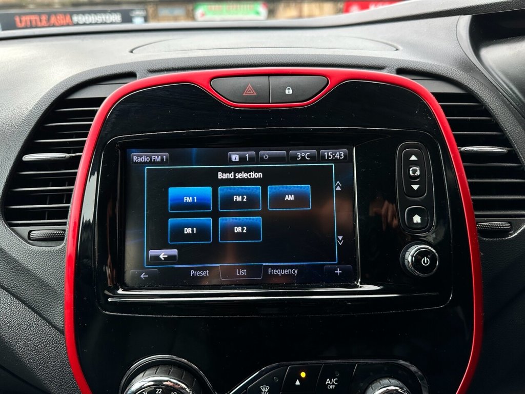 Used Renault Captur 2017 for sale - 77976611: Photo 12