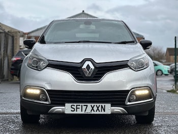 Used Renault Captur 2017 for sale - 77976611: Photo
